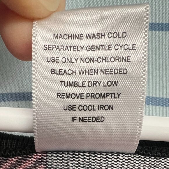 ❤️ Lissome Lounge Red & Black Buffalo Plaid Tunic Top - Size 3X ❤️ - Picture 3 of 3